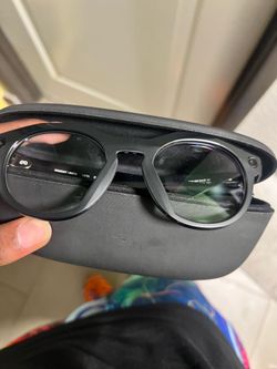 Meta Oakley prisms transition
