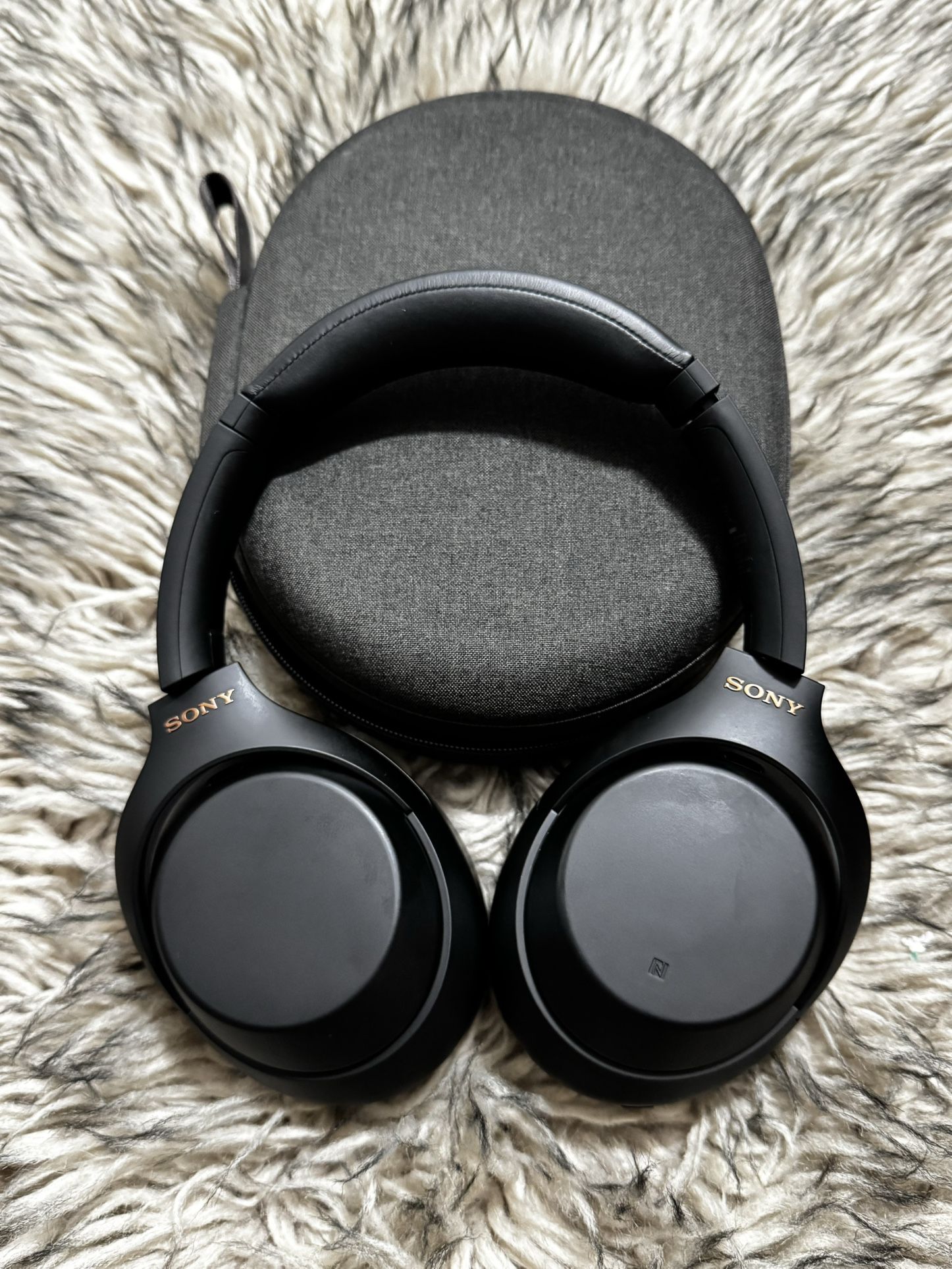 Sony WH-1000XM4 Wireless Premium Noise Canceling Overhead Headphones