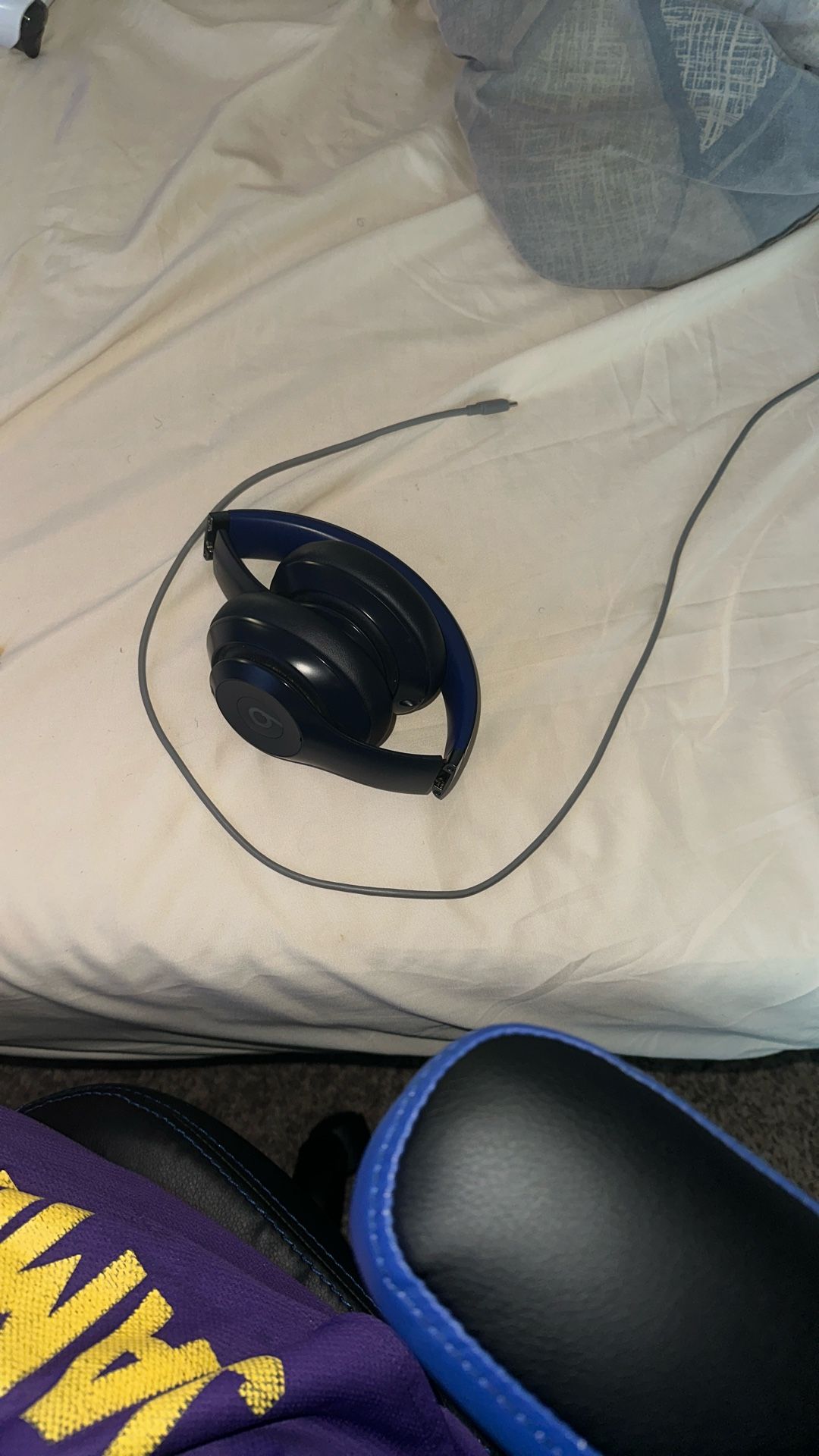 Dark Blue Studio Beats Still In Great Condition No Problem With Em