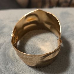 Gold Tone Metal Cuff Bracelet Asymmetrical Shape Hinged Closure No Stone