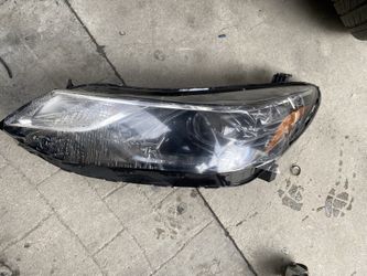 2016-2019 Chevy Cruze Driver Side Headlight