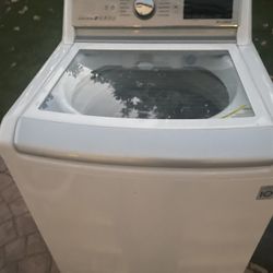LG Wascher Like New 