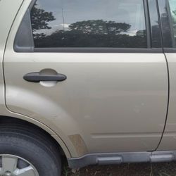 Passenger rear door for 2010 Ford Escape XLS