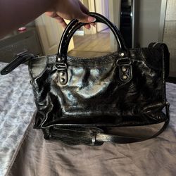 medium leather bag 