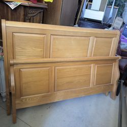 🌹BEDROOM SET: DRESSER, QUEEN SIZE BED FRAME🌹