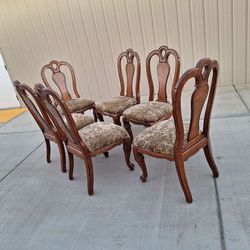 Kitchen Classic 6 DinningChair's
🥰Great Condition🥰