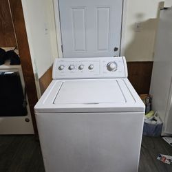 WHIRPOOL WASHER GOOD CONDITION HEAVY DUTY DELIVERY AVAILABLE FOR EXTRA FEE WE DO REPAIRS 