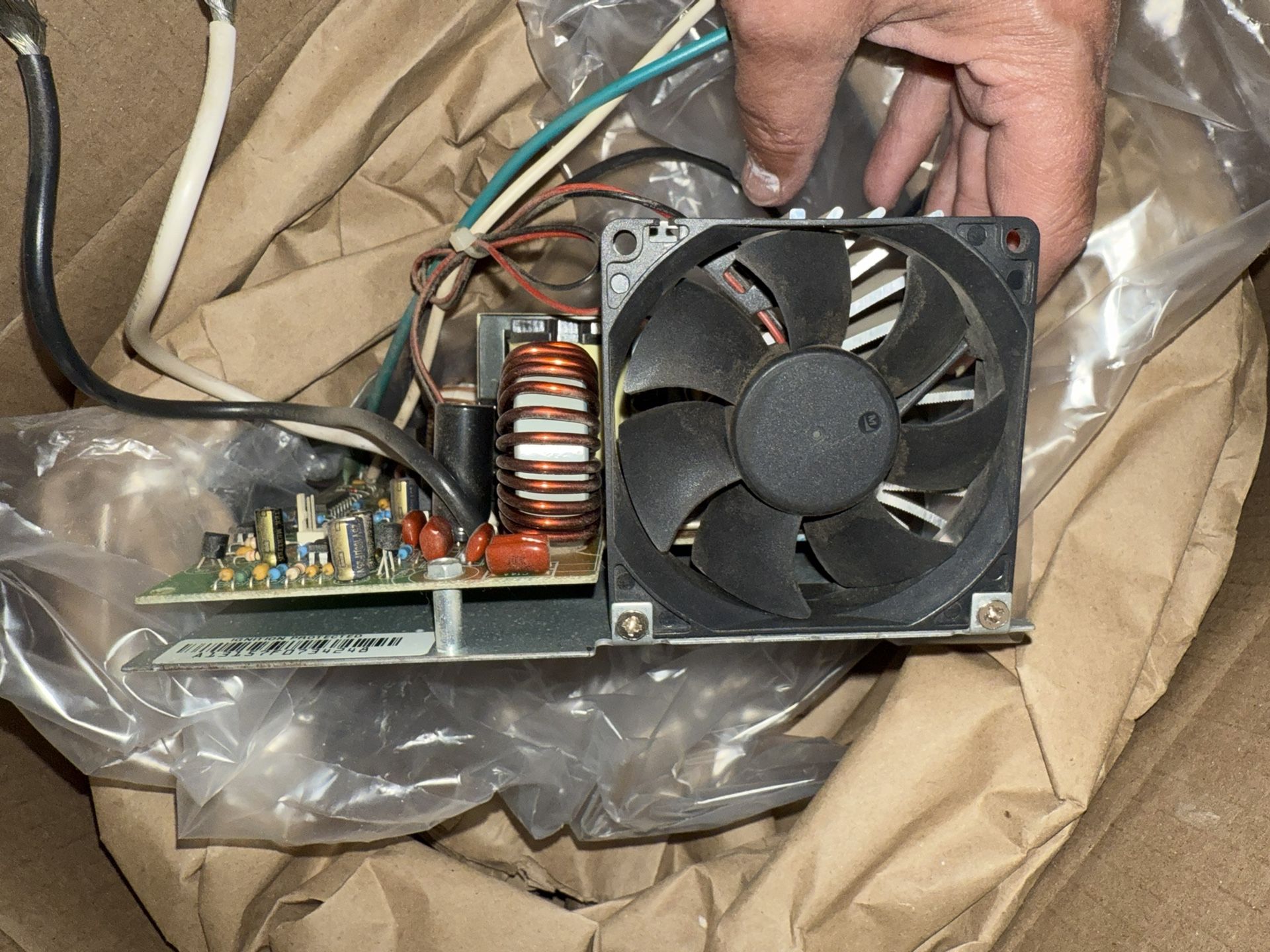 PROGRESSIVE DYNAMICS PD4045KA  RV CONVERTER 