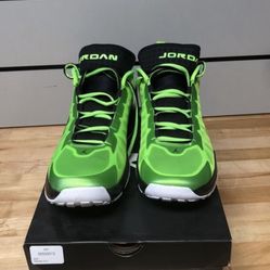 Jordan’s size 11 Very Rare Color 