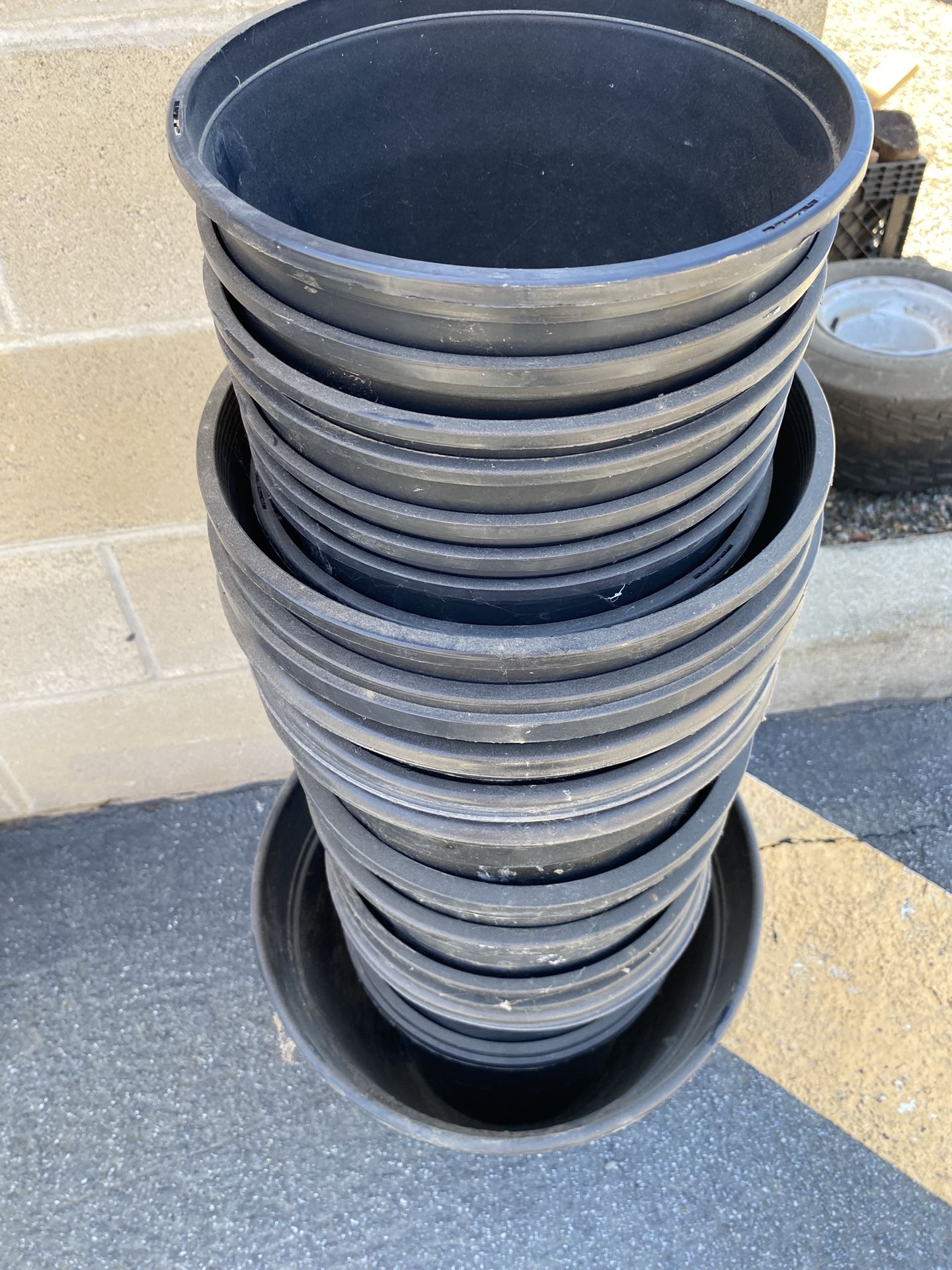 1-5 Gallon Pots