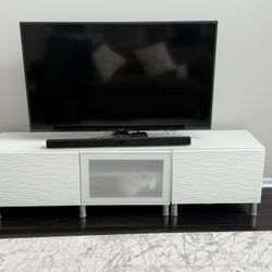 High gloss white TV Entertainment Stand/Center