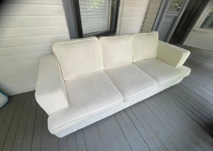 Couch,3 seat , Like New !!! Comes apart , can fit in every car.