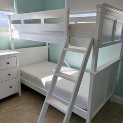 Twin Bunk Bed (White)