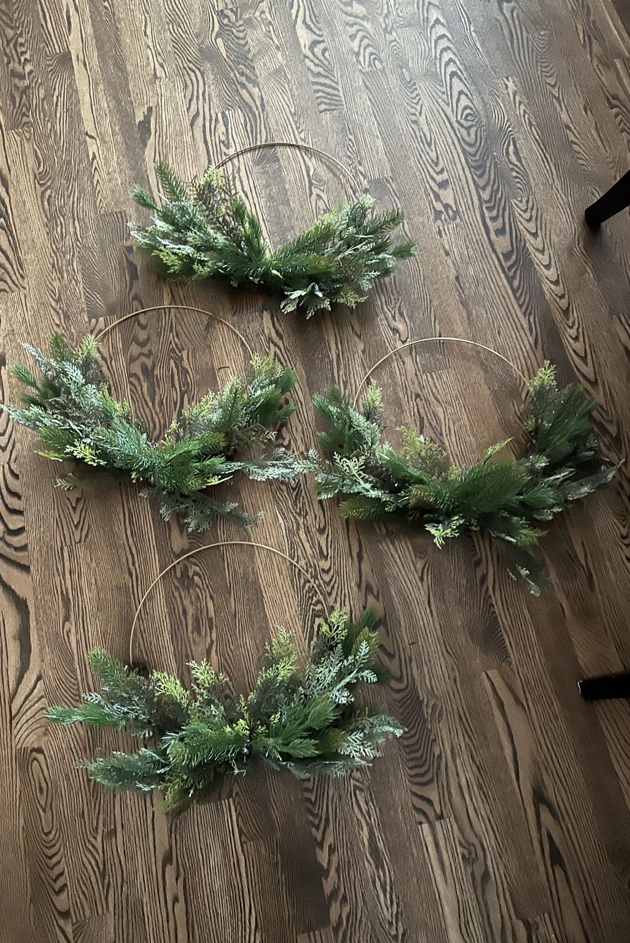Gold Rings With Pine Garland 