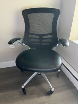 Black Desk Chair