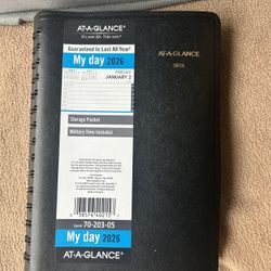 AT-A-GLANCE 2026 Planner