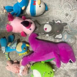 Plushies & Stuffed Animals 