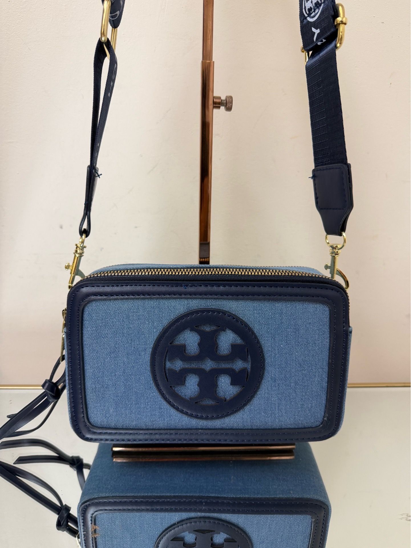 TB purse, new