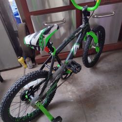 Like New Bike Tires Size 18 Very Good Condition 