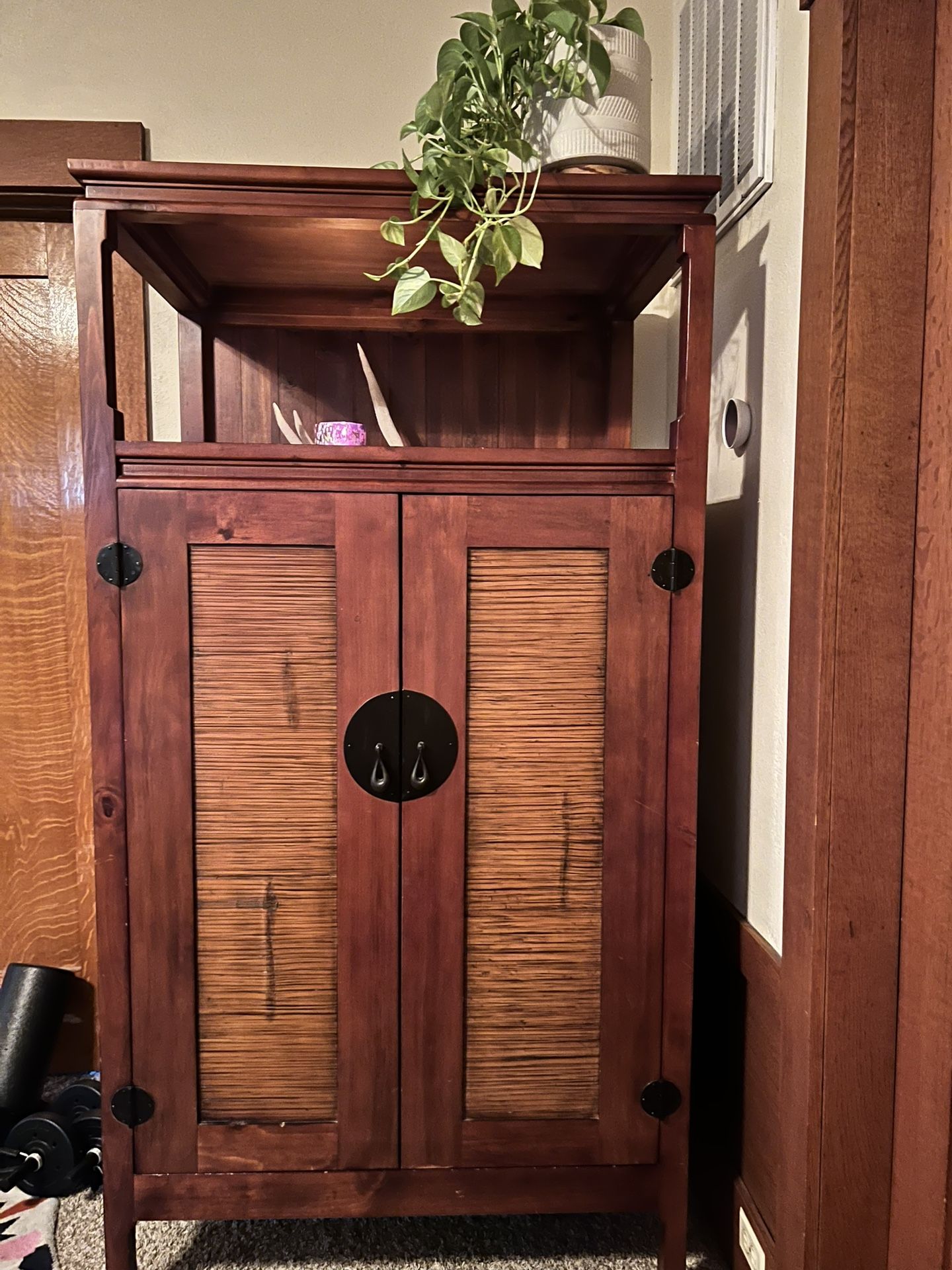 TV stand Armoire