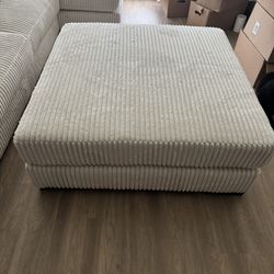 Ashley Oversized Accent Ottoman 