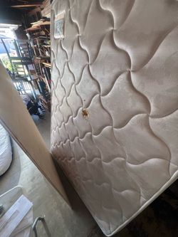 mattresses and matress topper