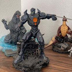 Godzilla And Pacific Rim Pvc Statues
