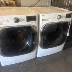 LG 29 Inch 5.1cu.ft.Washer And Electric Dryer 