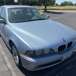 2003 BMW 525i