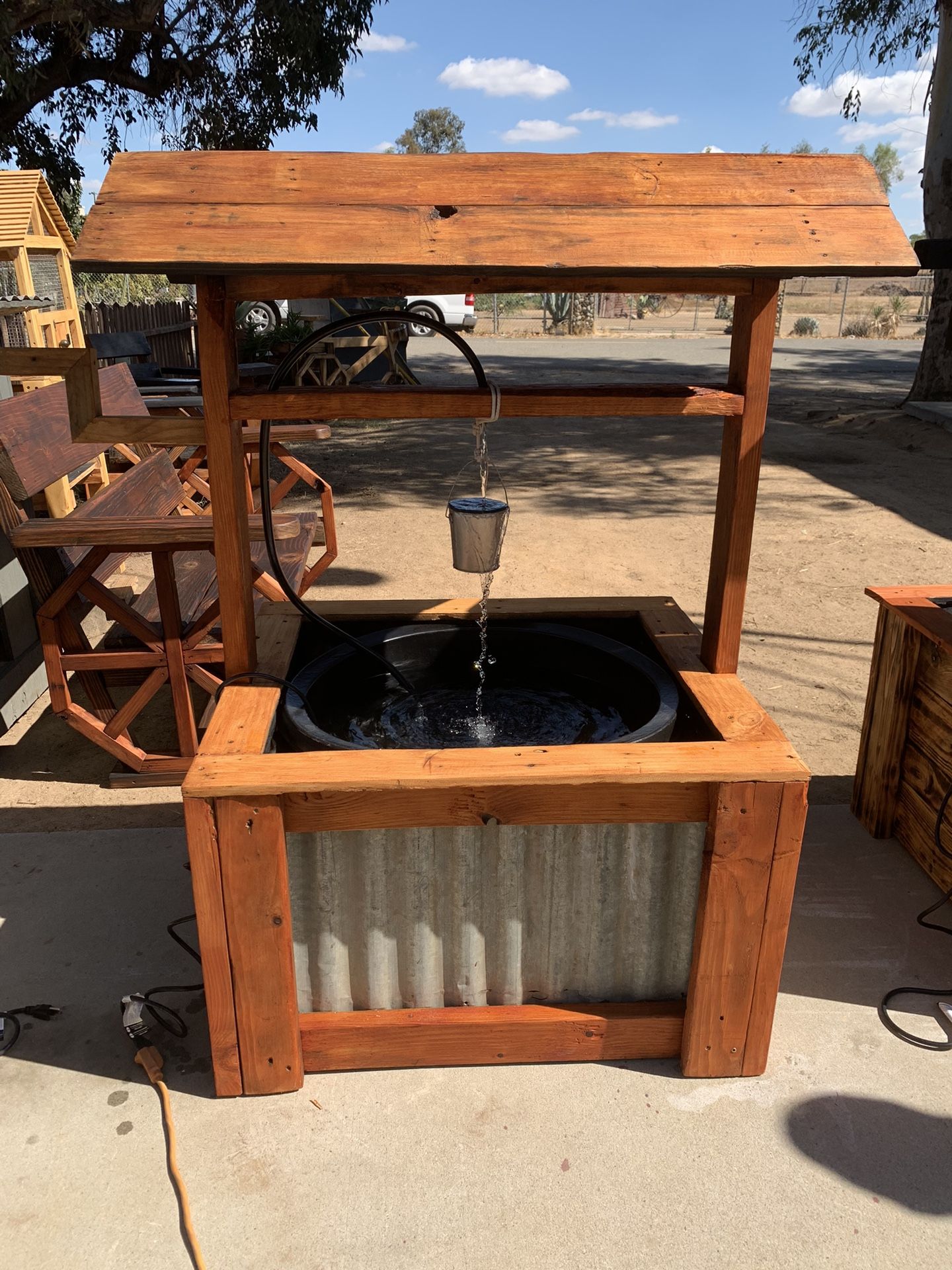 Wooden Garden Wishing Well Water Fountain ⛲️ Fuente