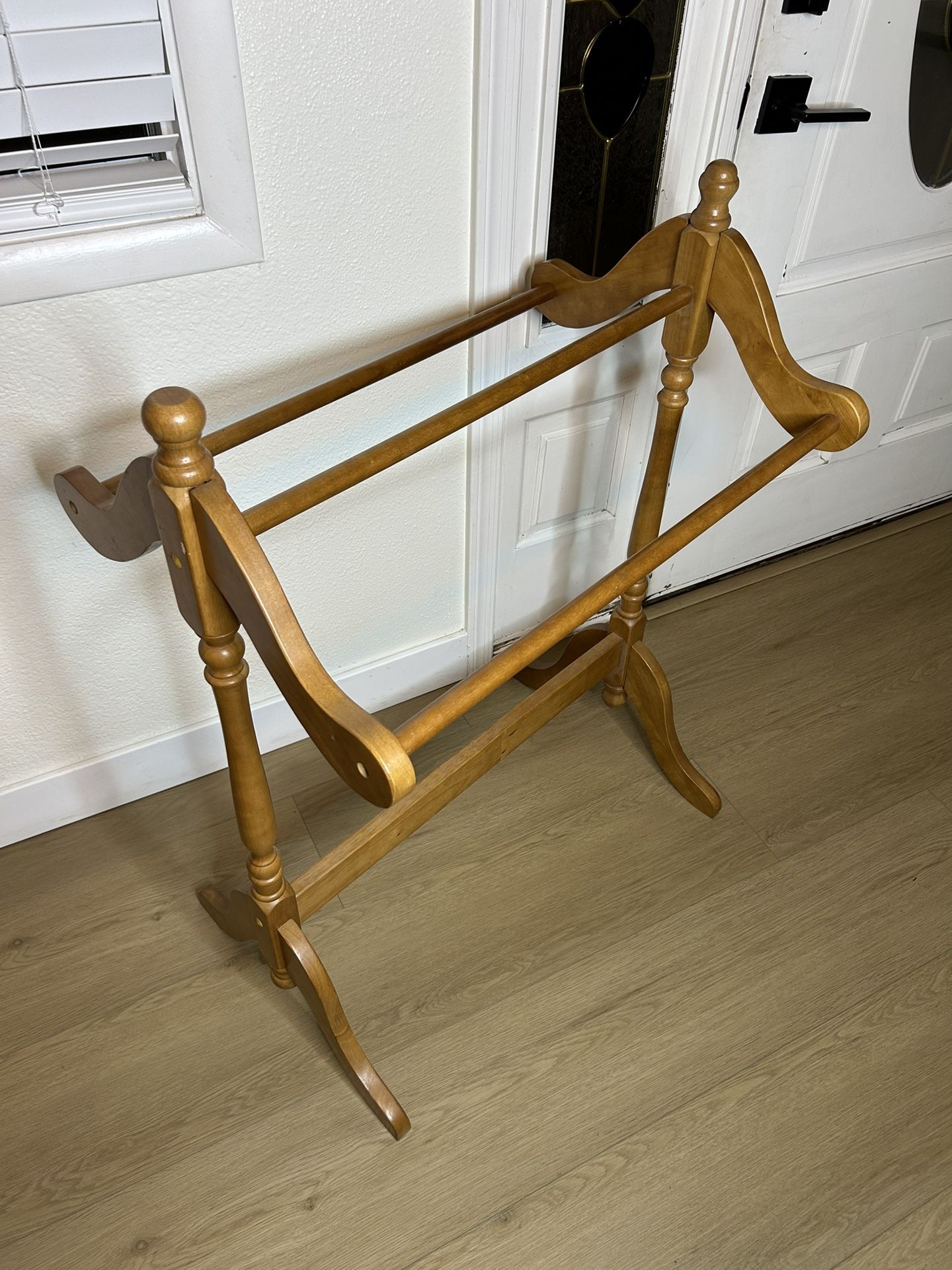 Vintage Double Sided Quilt Holder Brown 