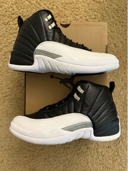 Size 9.5 (Used condition, comes with OG box) - 2022 Air Jordan 12 playoff black white
