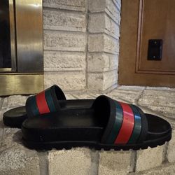 Size 8 Men, Size 9.5 Women - Gucci Slide 