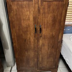 Armoire