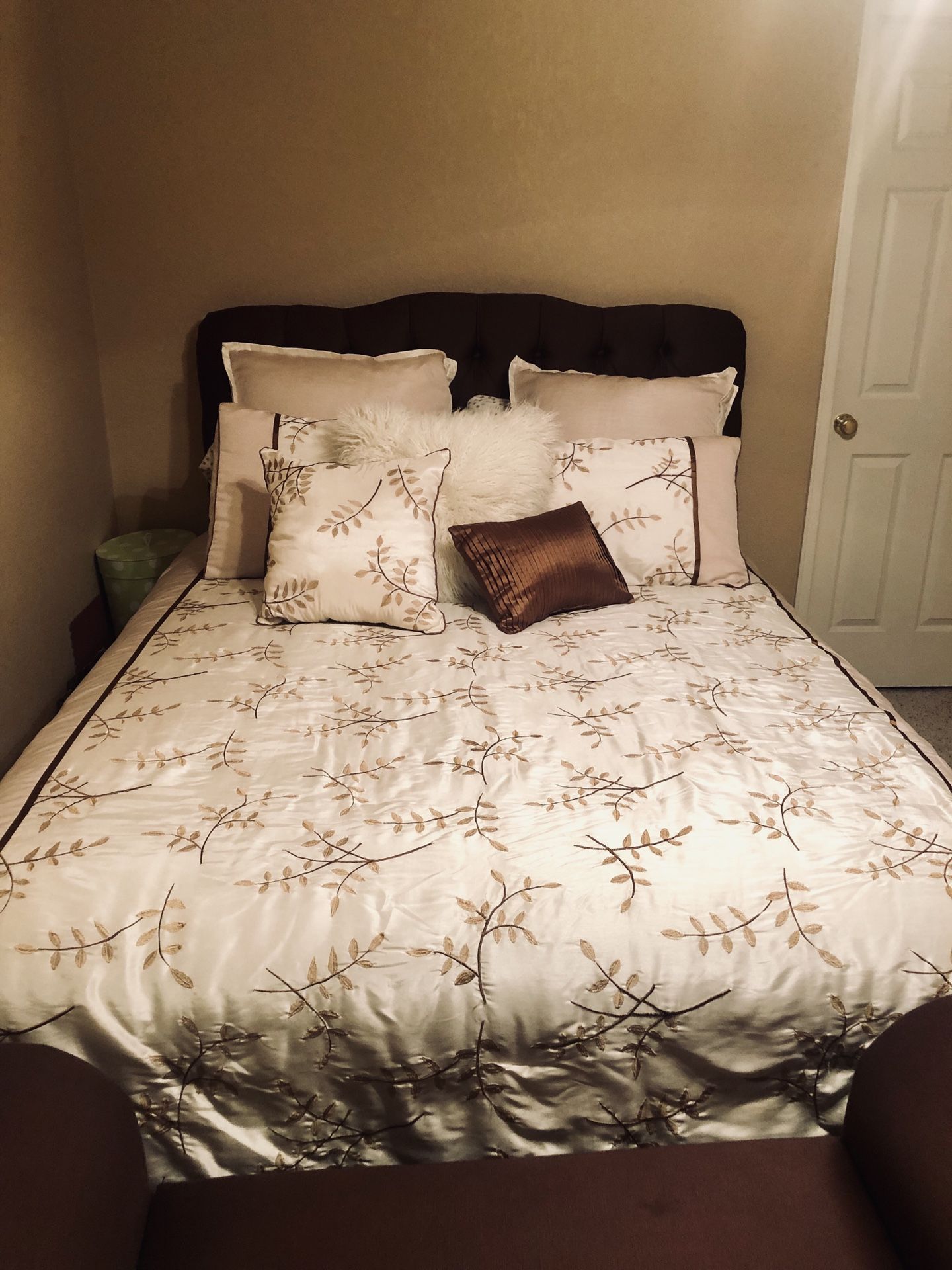 Queen Size Bedding