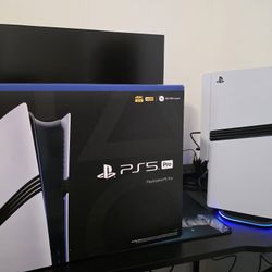 PS5 Pro 2 TB (Lightly Used)