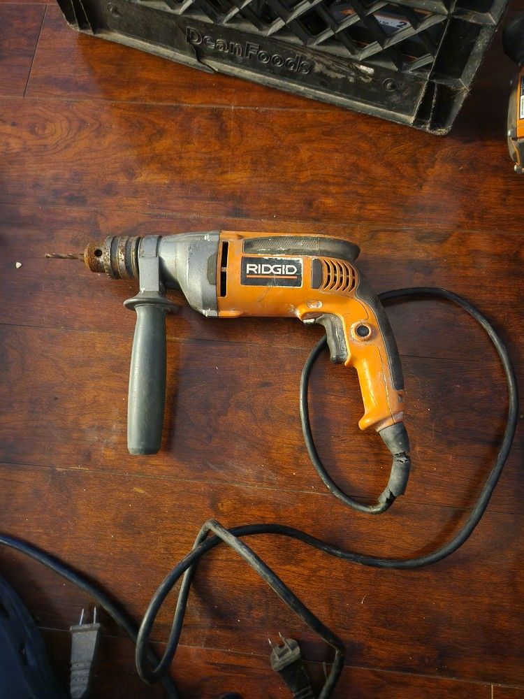 RIDGID R7111 8-Amp, 1/2-inch Heavy-Duty Variable Speed Reversible (VSR) Drill.