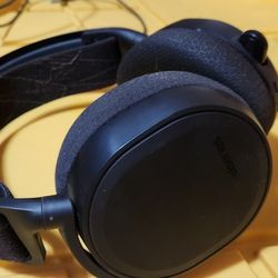 Steelseries Arctis 7 Wireless Headphones