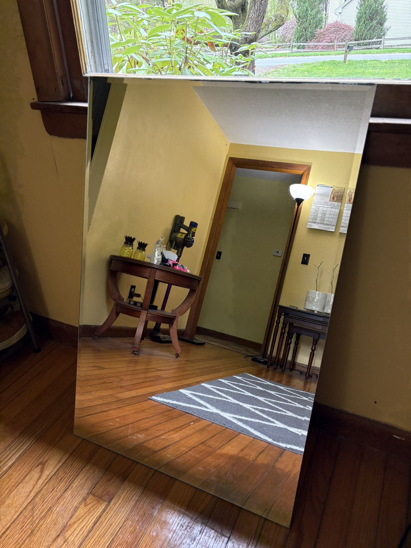 Modern Style Mirror