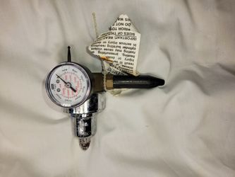 HELIUM REGULATOR VALVE FOR FILLING BALLOONS