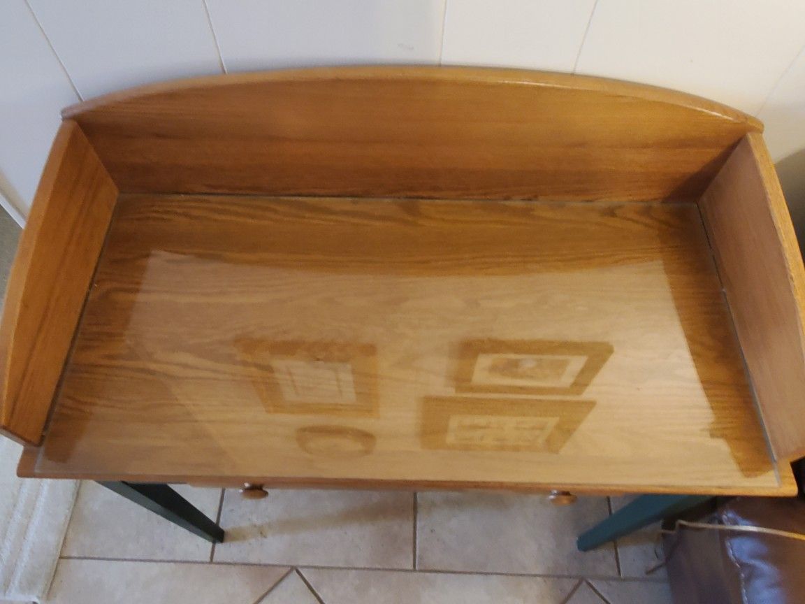 Cute Desk and Chair for Sale!