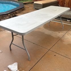 8’ Folding Table 