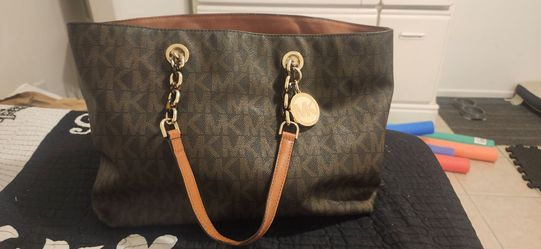 MICHAEL Michael Kors Cynthia Large Dark Brown Signature Coated Canvas Tote