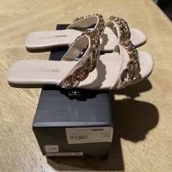 Women’s Sandal Size 7
