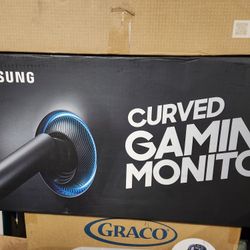 Samsung CHG70 32" curved monitor