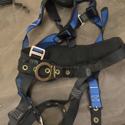FallTech Full Body Harness