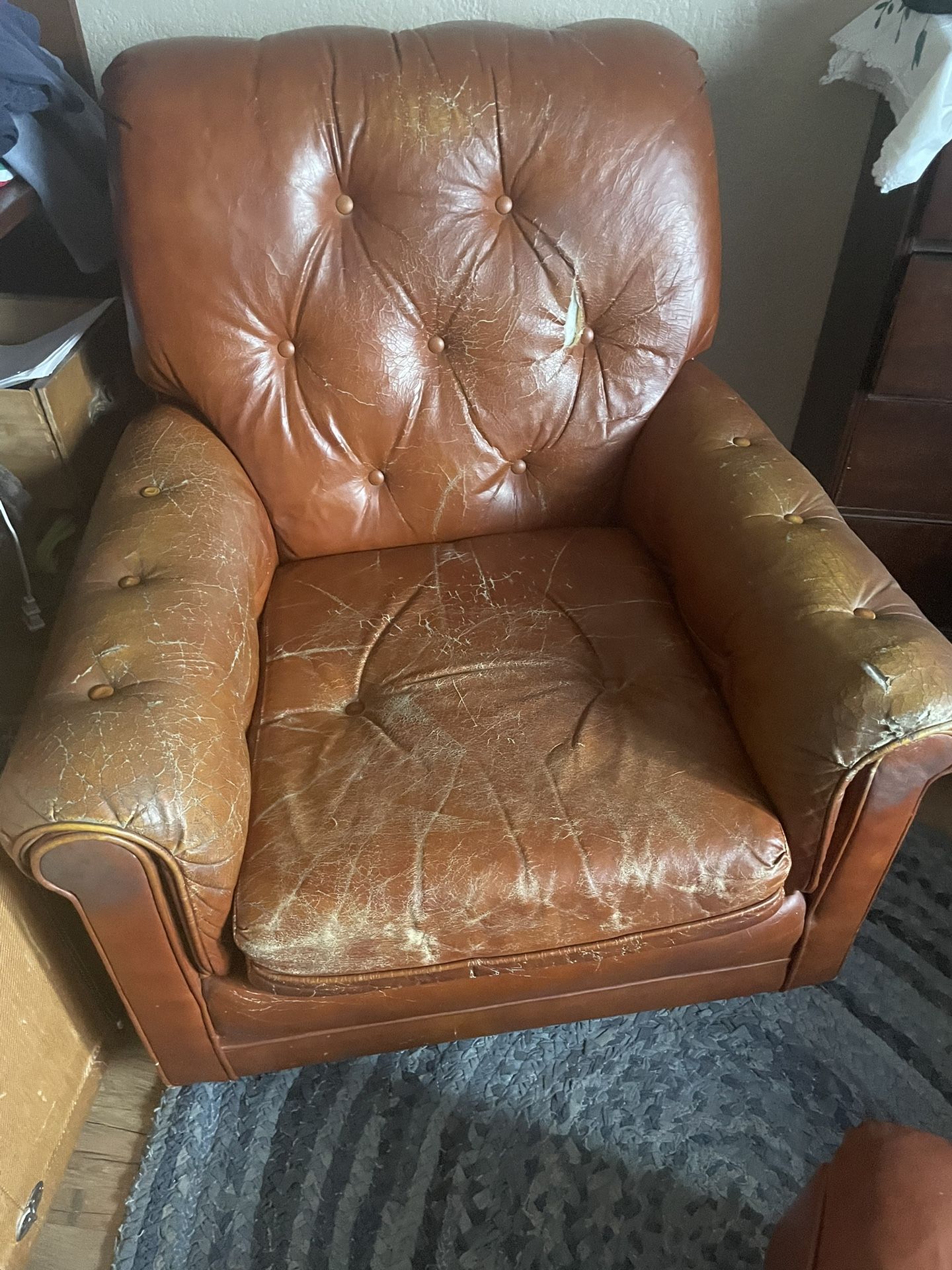 Vintage Leather Tufted Chair With Ottoman 