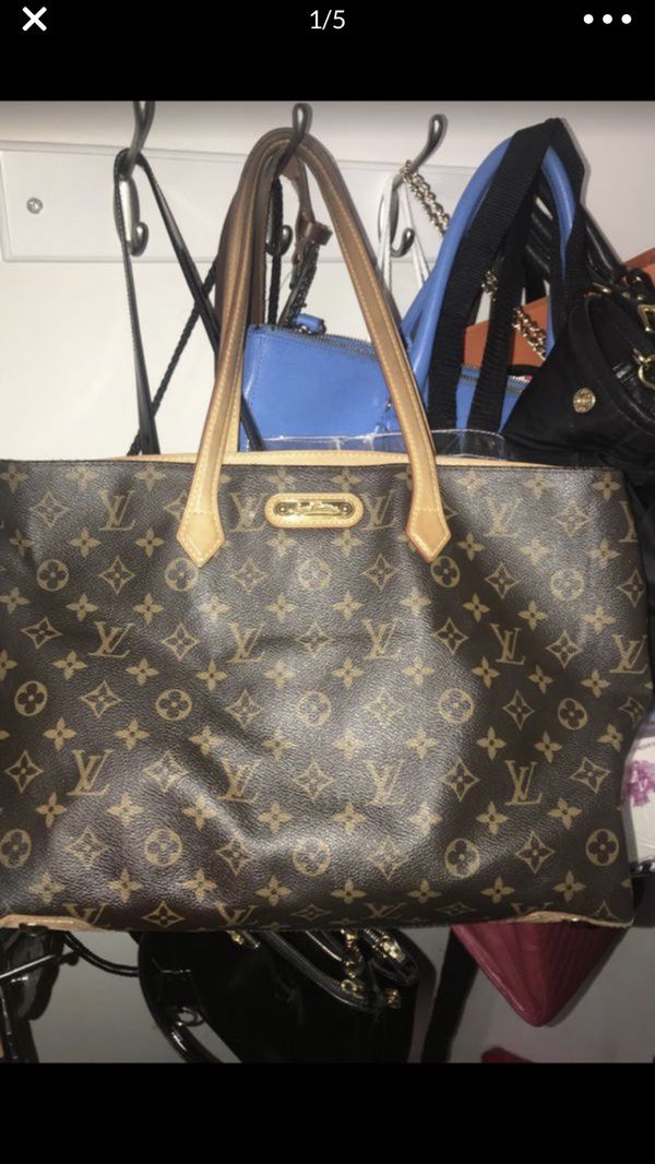 Louis Vuitton handbag for Sale in Boca Raton, FL - OfferUp