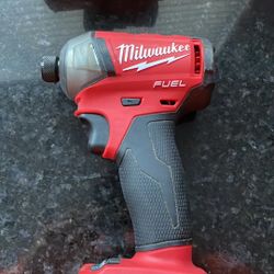 Milwaukee 1/4 Impact 