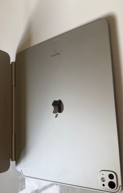iPad pro 13 inch